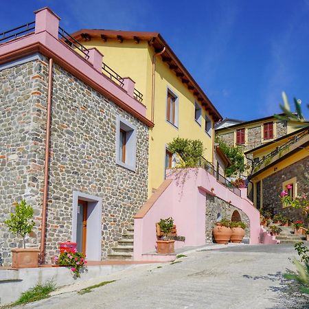 Eremo Dei Poeti Albergo Diffuso Aulla Exterior foto
