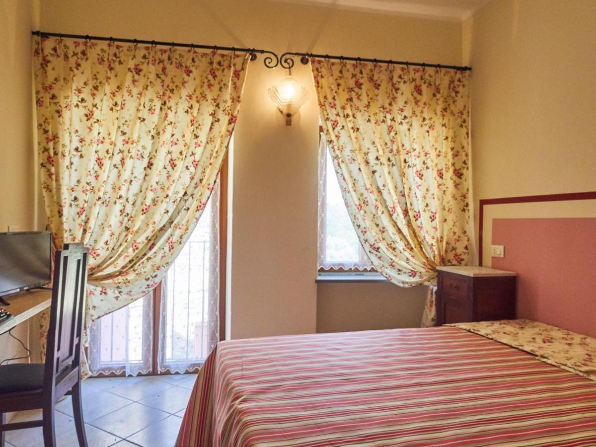 Eremo Dei Poeti Albergo Diffuso Aulla Exterior foto