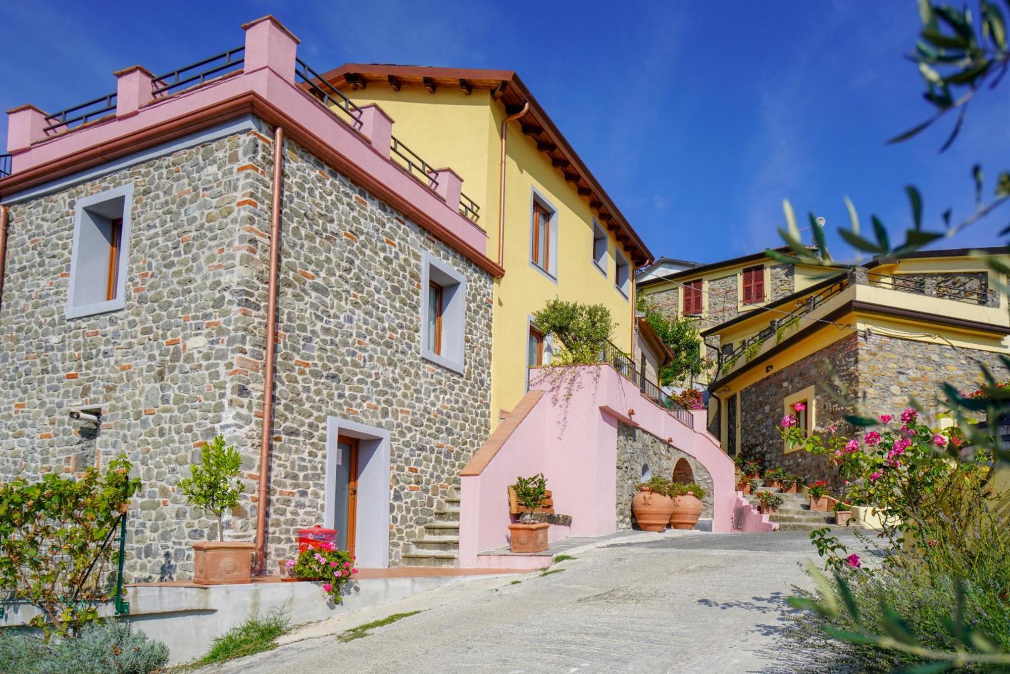 Eremo Dei Poeti Albergo Diffuso Aulla Exterior foto